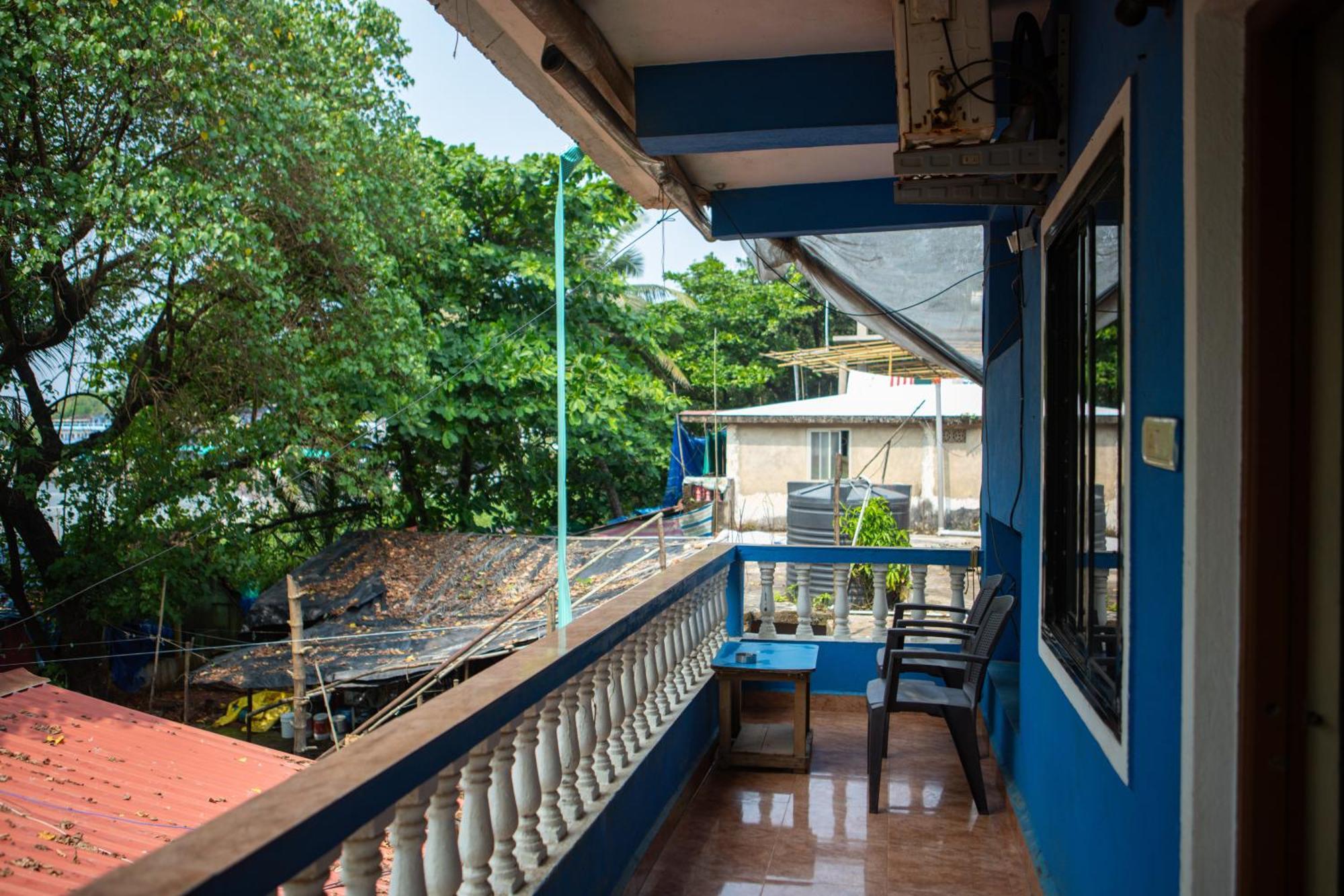 12 Monks - Beachside Hostel อารัมบล ภายนอก รูปภาพ